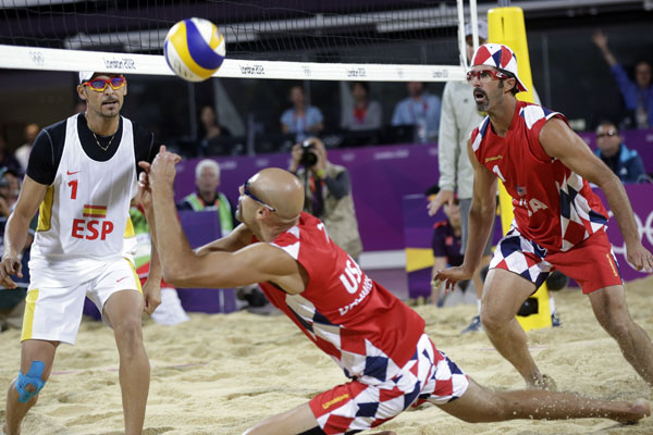 Loudmouth A U S Company Outfits Beach Volleyball Players In Unique Designs Time Com